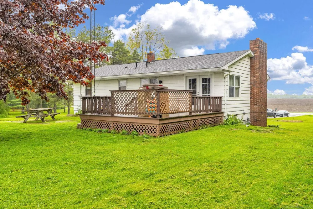 4394 Deckerville Road Marion Township, MI 48427