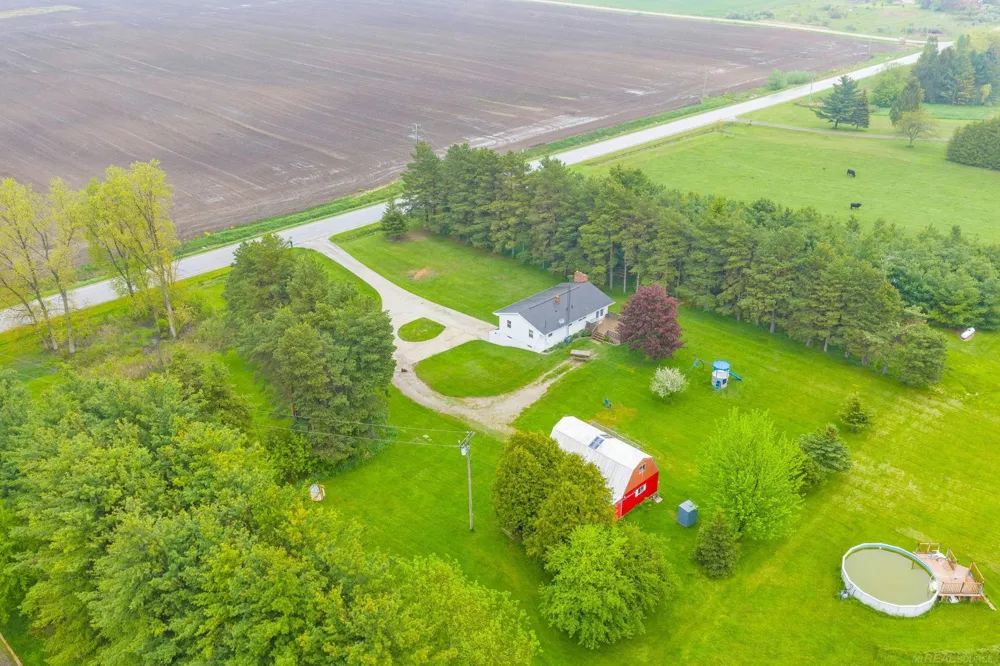 4394 Deckerville Road Marion Township, MI 48427