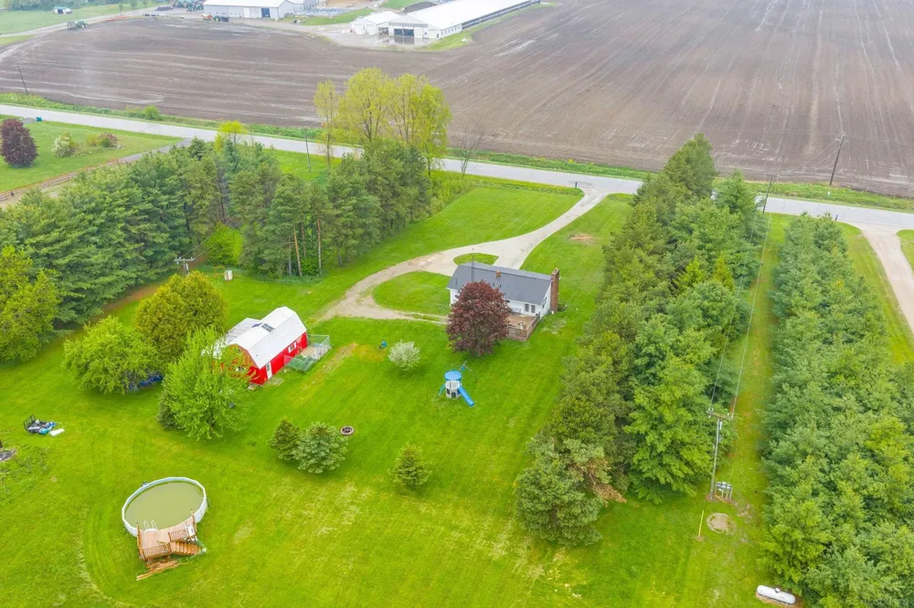 4394 Deckerville Road Marion Township, MI 48427