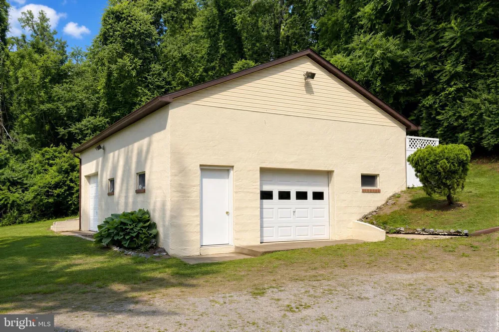 23401 HAWKINS DRIVE Aquasco, MD 20608