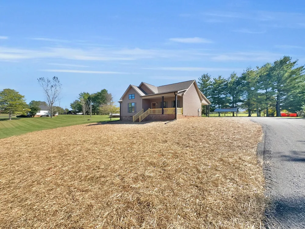 158 Fox Run Lafayette, TN 37083