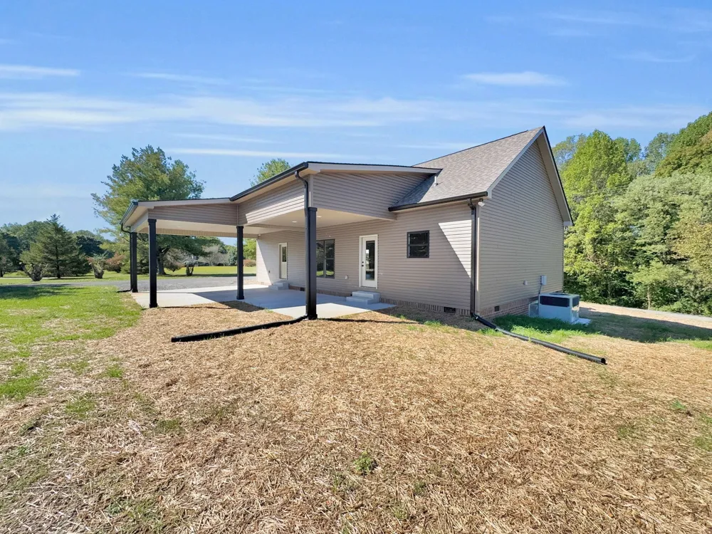 158 Fox Run Lafayette, TN 37083