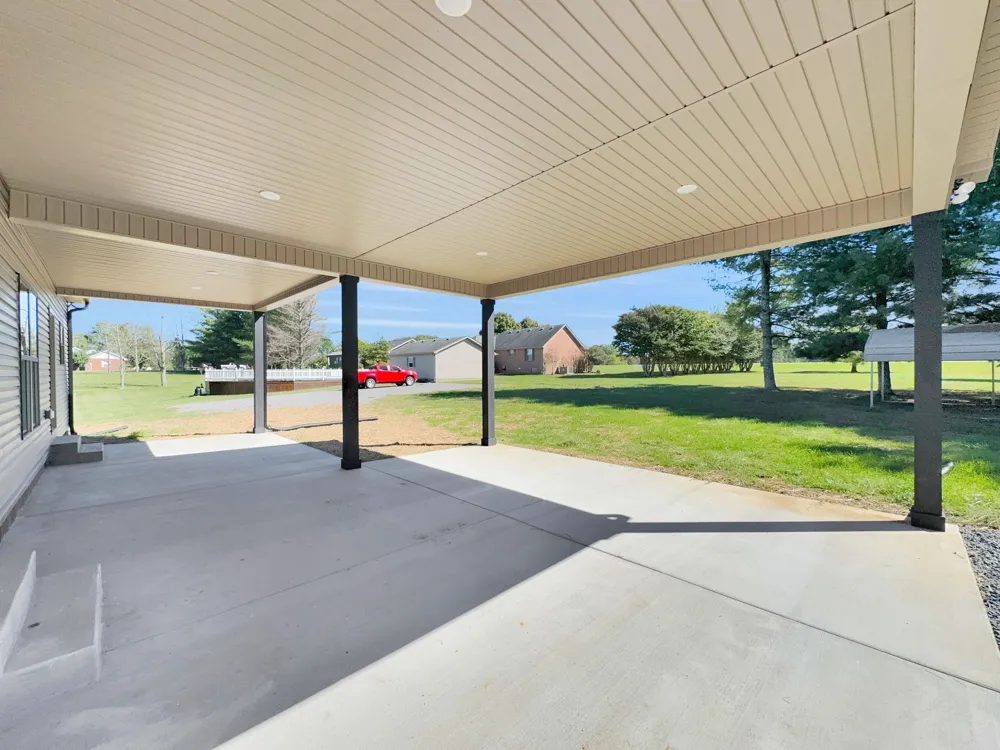 158 Fox Run Lafayette, TN 37083