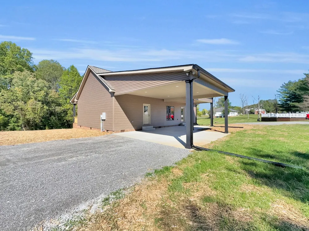 158 Fox Run Lafayette, TN 37083