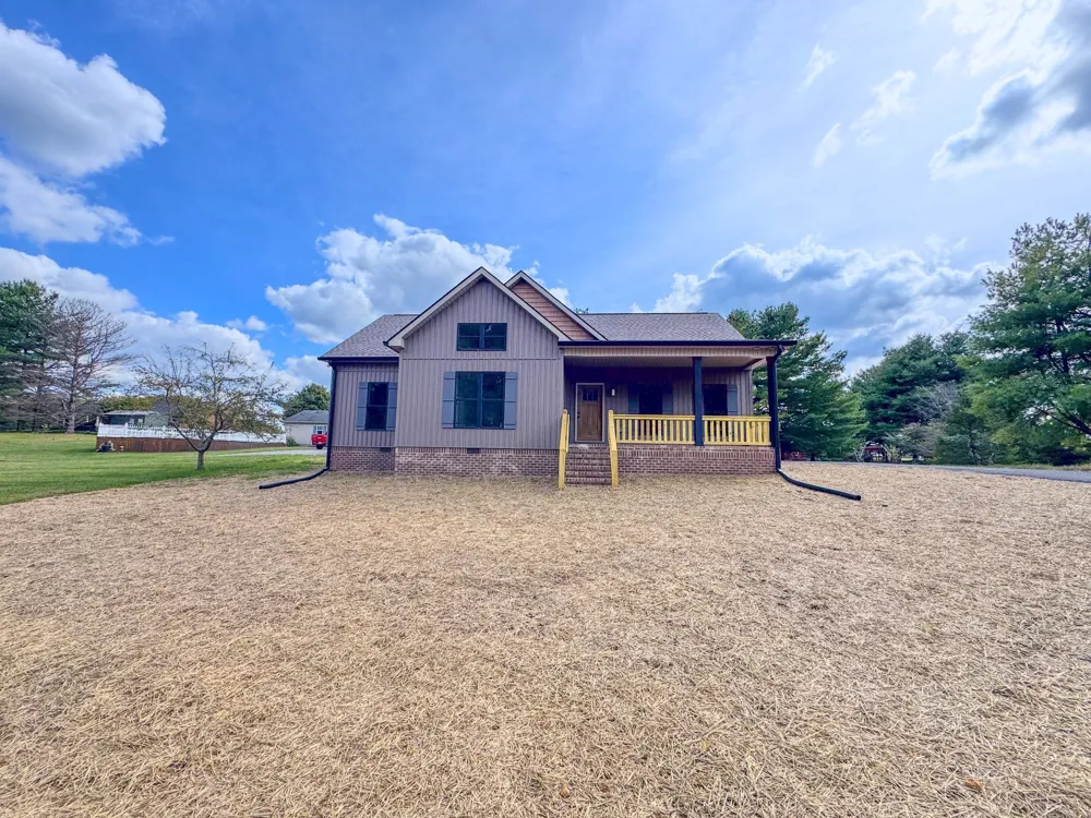 158 Fox Run Lafayette, TN 37083