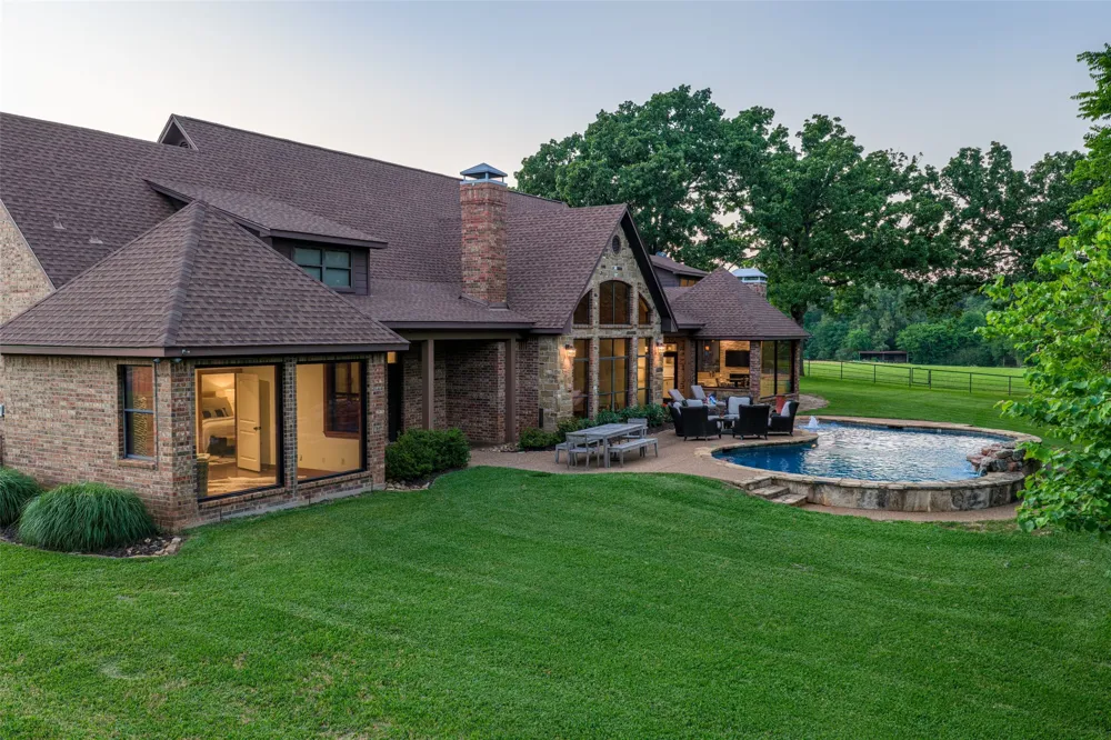 1281 County Road 3113 Jacksonville, TX 75766