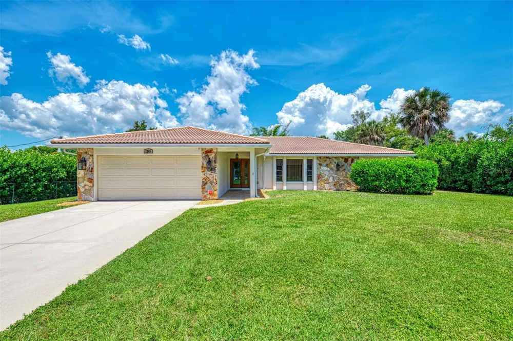2340 PALMETTO STREET Nokomis, FL 34275