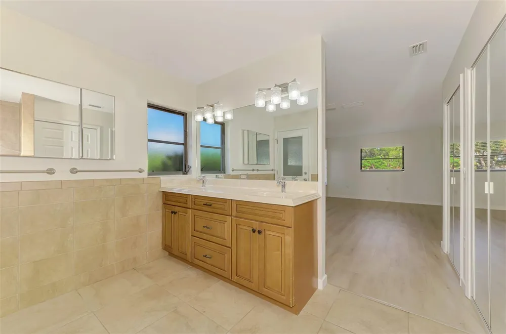2340 PALMETTO STREET Nokomis, FL 34275