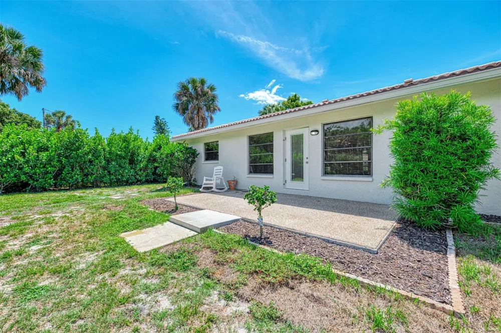 2340 PALMETTO STREET Nokomis, FL 34275