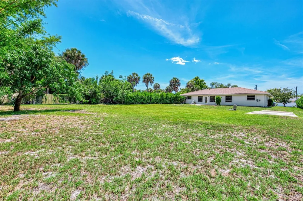 2340 PALMETTO STREET Nokomis, FL 34275