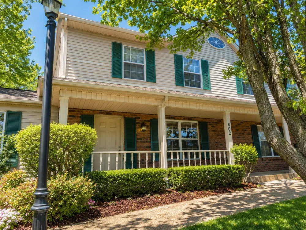 802 Beazer Ln NE Antioch, TN 37013