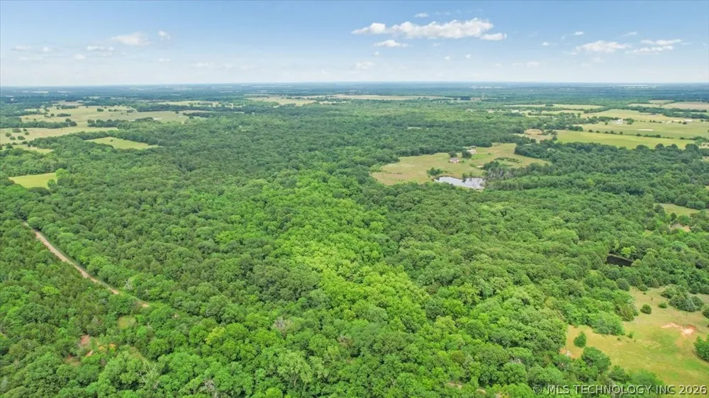 748 Bloomfield Road Hendrix, OK 74741