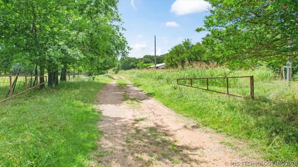 748 Bloomfield Road Hendrix, OK 74741