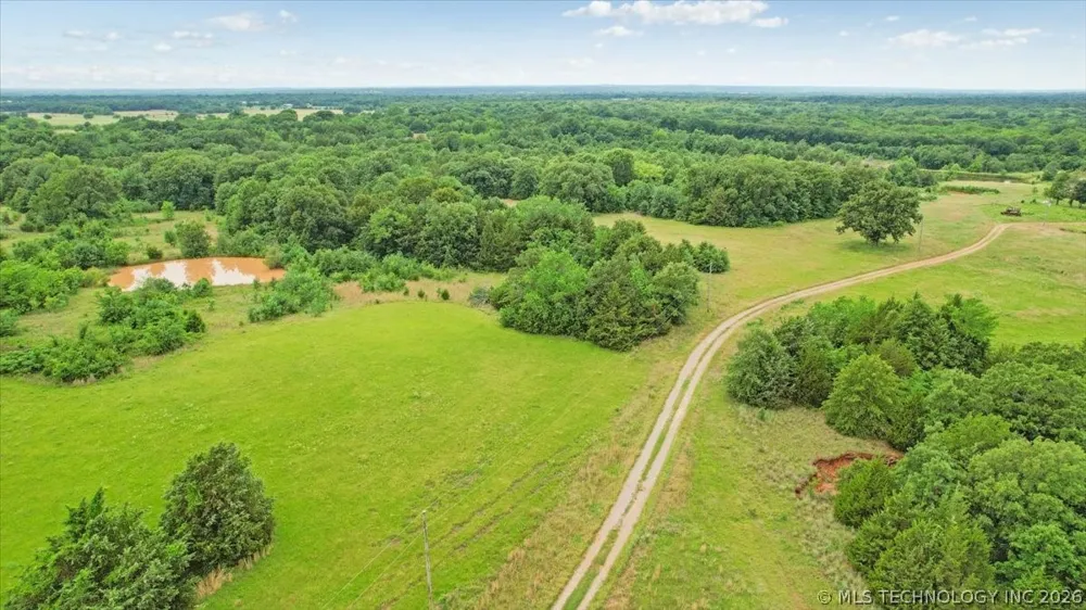 748 Bloomfield Road Hendrix, OK 74741