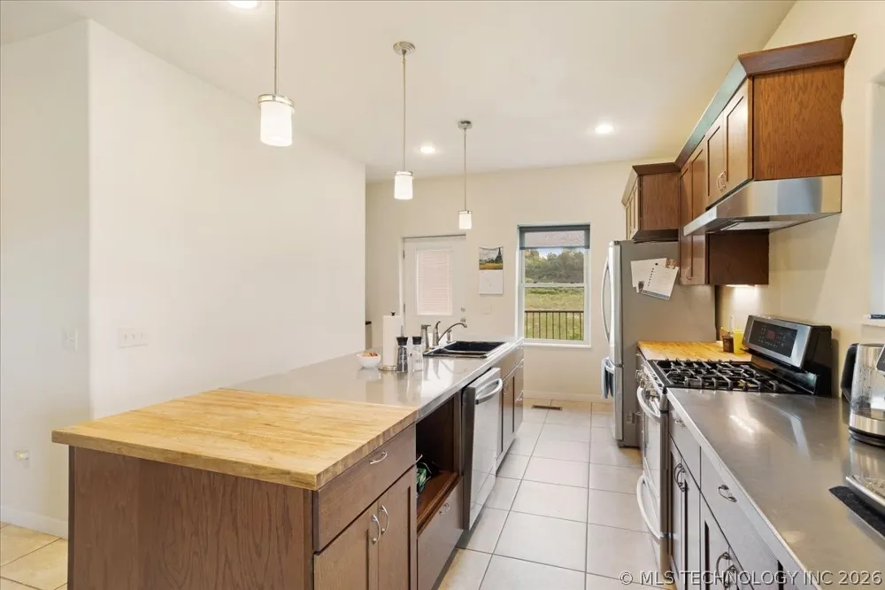 748 Bloomfield Road Hendrix, OK 74741
