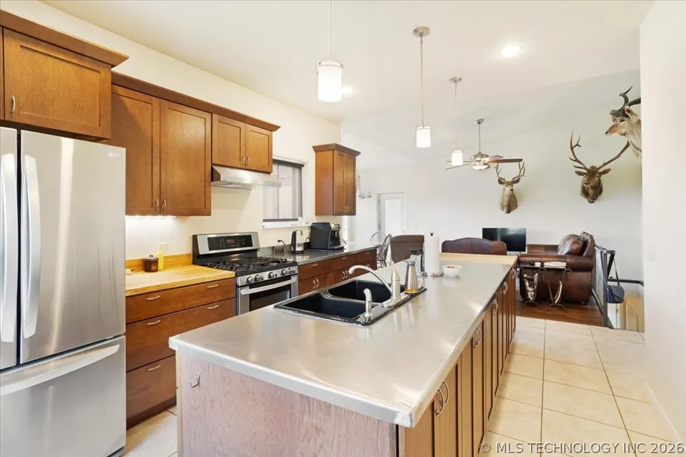 748 Bloomfield Road Hendrix, OK 74741
