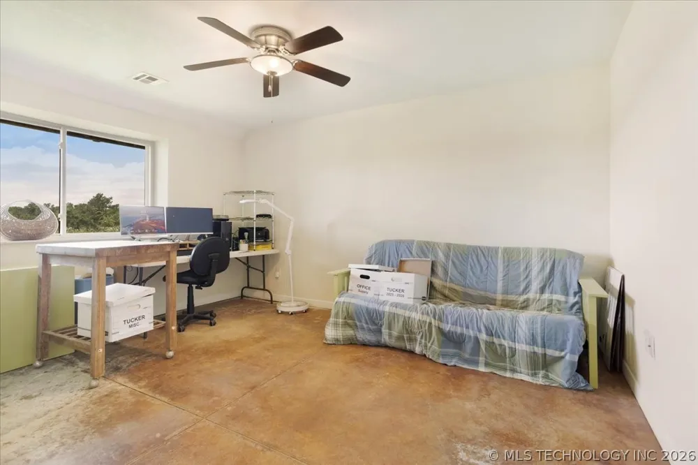 748 Bloomfield Road Hendrix, OK 74741