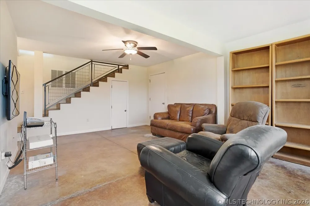 748 Bloomfield Road Hendrix, OK 74741