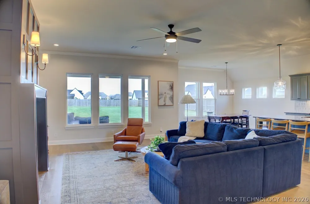 16713 S 1st EastAvenue Glenpool, OK 74033