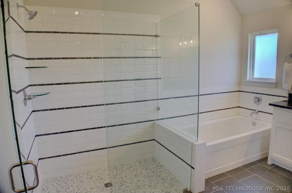 16713 S 1st EastAvenue Glenpool, OK 74033