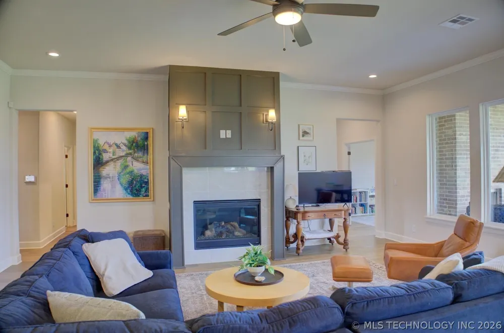 16713 S 1st EastAvenue Glenpool, OK 74033
