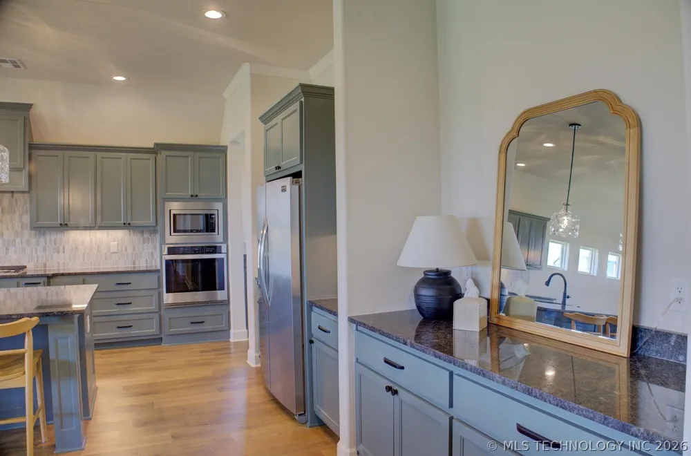 16713 S 1st EastAvenue Glenpool, OK 74033