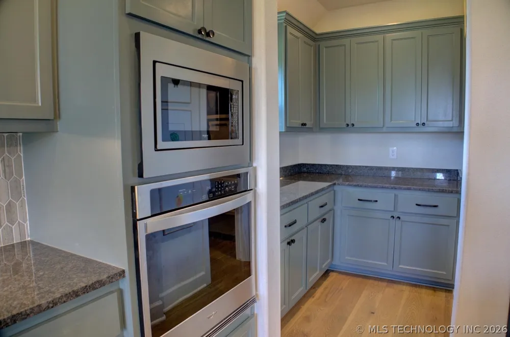 16713 S 1st EastAvenue Glenpool, OK 74033