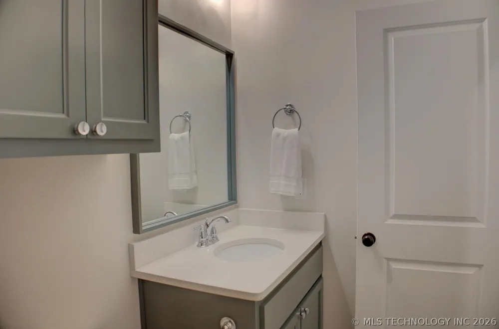 16713 S 1st EastAvenue Glenpool, OK 74033