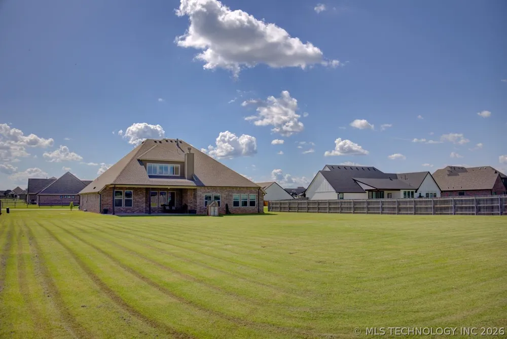 16713 S 1st EastAvenue Glenpool, OK 74033