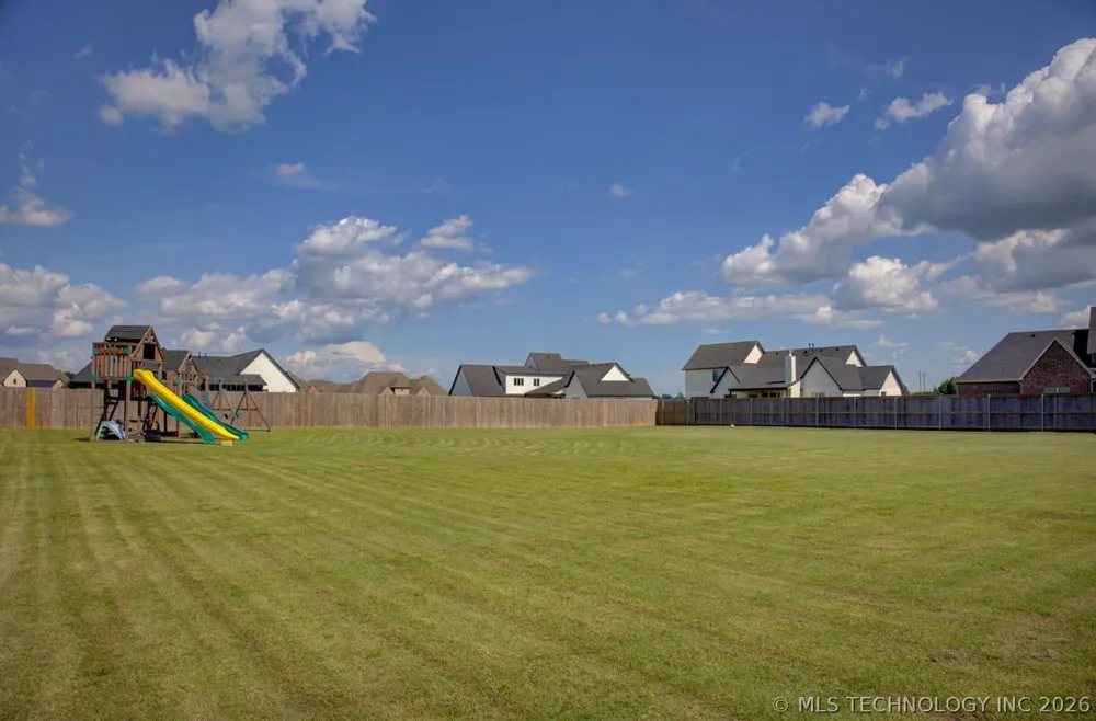 16713 S 1st EastAvenue Glenpool, OK 74033