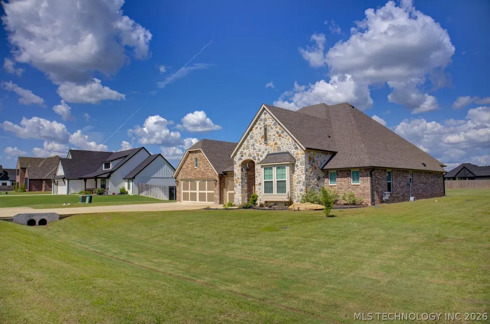 16713 S 1st EastAvenue Glenpool, OK 74033