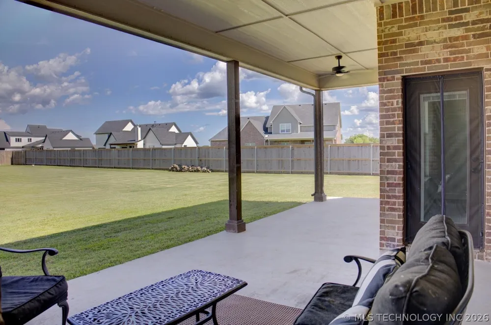 16713 S 1st EastAvenue Glenpool, OK 74033