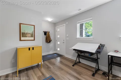 5151 Avery #18