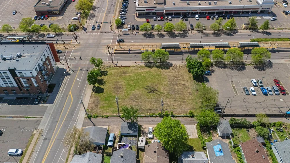 1347 University Avenue W Saint Paul, MN 55104