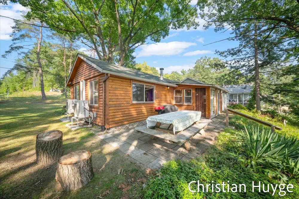 8818 E 128th Street Ensley Township, MI 49343