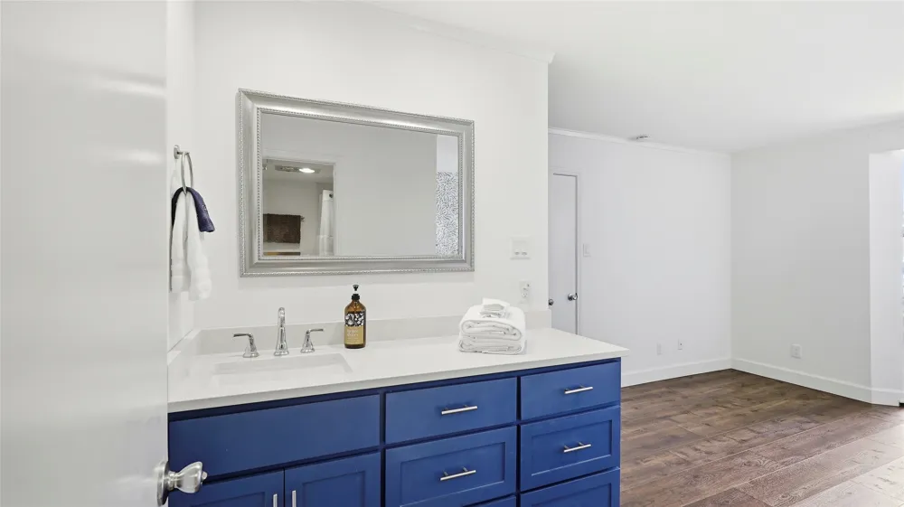 133 World Of Tennis Square Lakeway, TX 78738