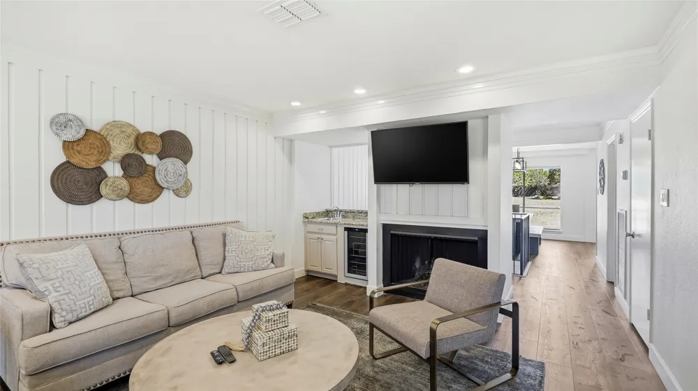 133 World Of Tennis Square Lakeway, TX 78738