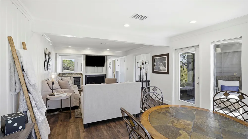 133 World Of Tennis Square Lakeway, TX 78738