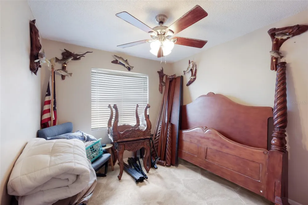 5202 FOXCROFT COURT Sarasota, FL 34232