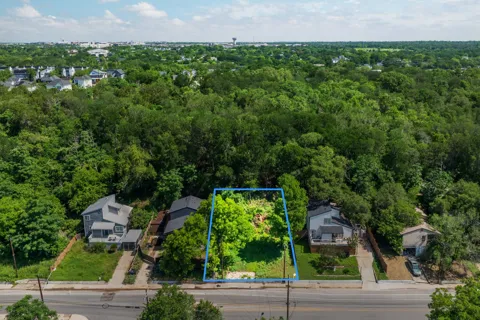 3600 Oak Springs Drive