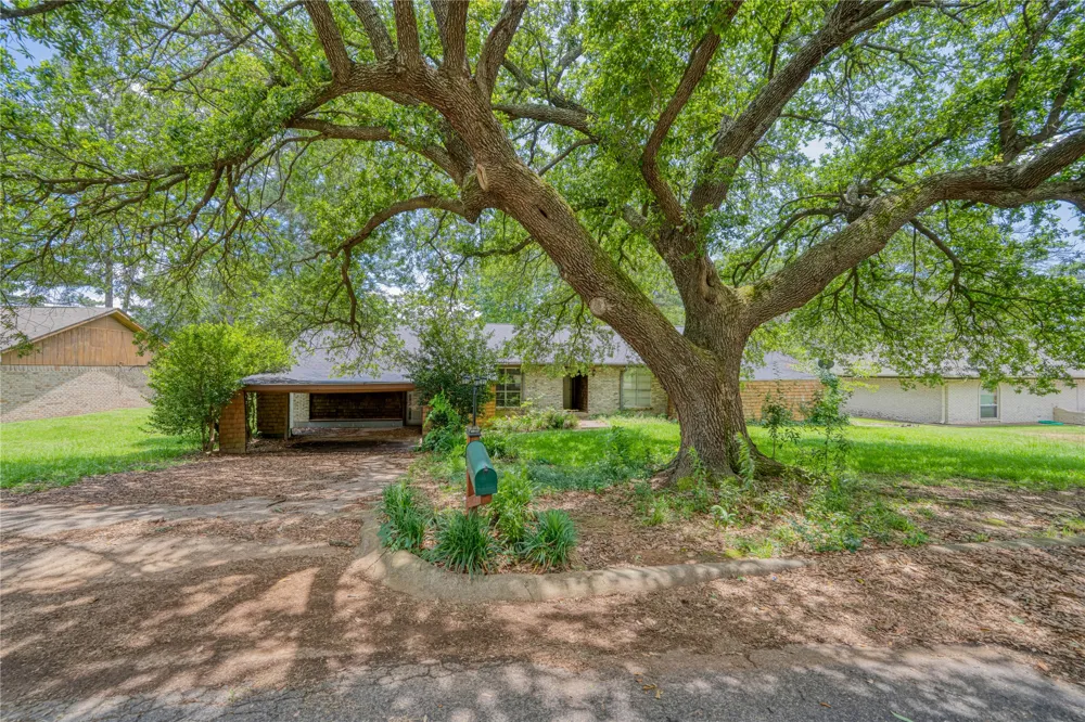 1006 Rikkity Lane Mt Pleasant, TX 75455