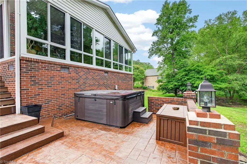 1380 Ridgewood Circle Asheboro, NC 27203