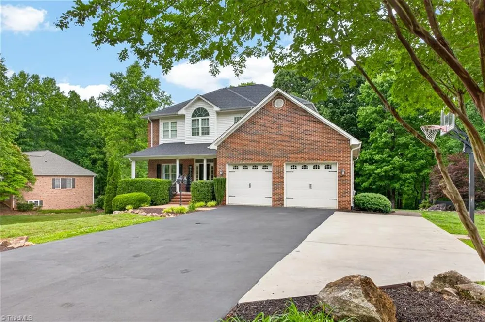 1380 Ridgewood Circle Asheboro, NC 27203