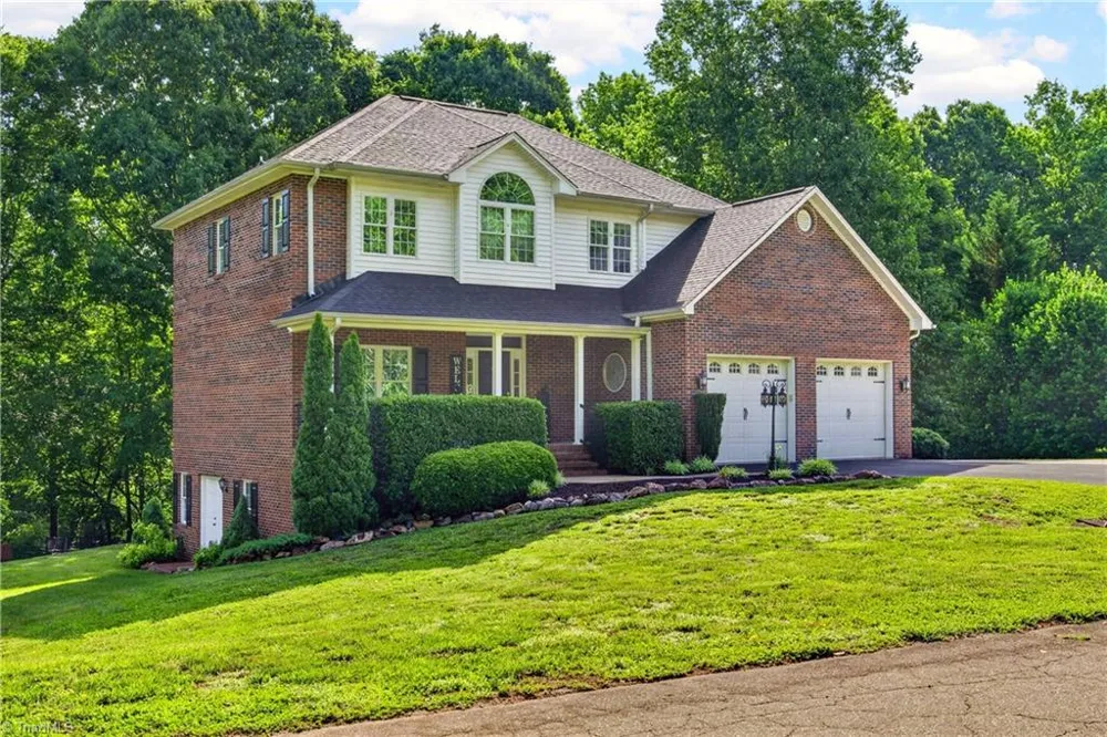 1380 Ridgewood Circle Asheboro, NC 27203