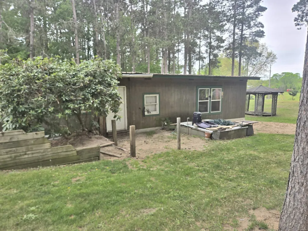 1915 W Garfild Road Grant Township, MI 49446