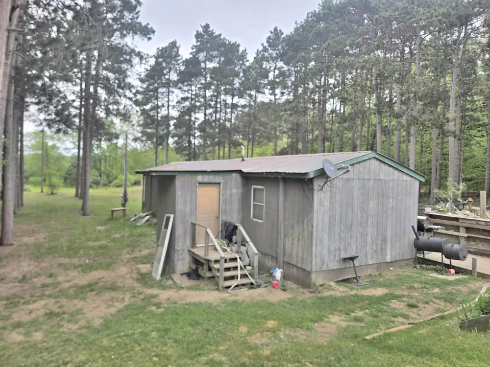 1915 W Garfild Road Grant Township, MI 49446