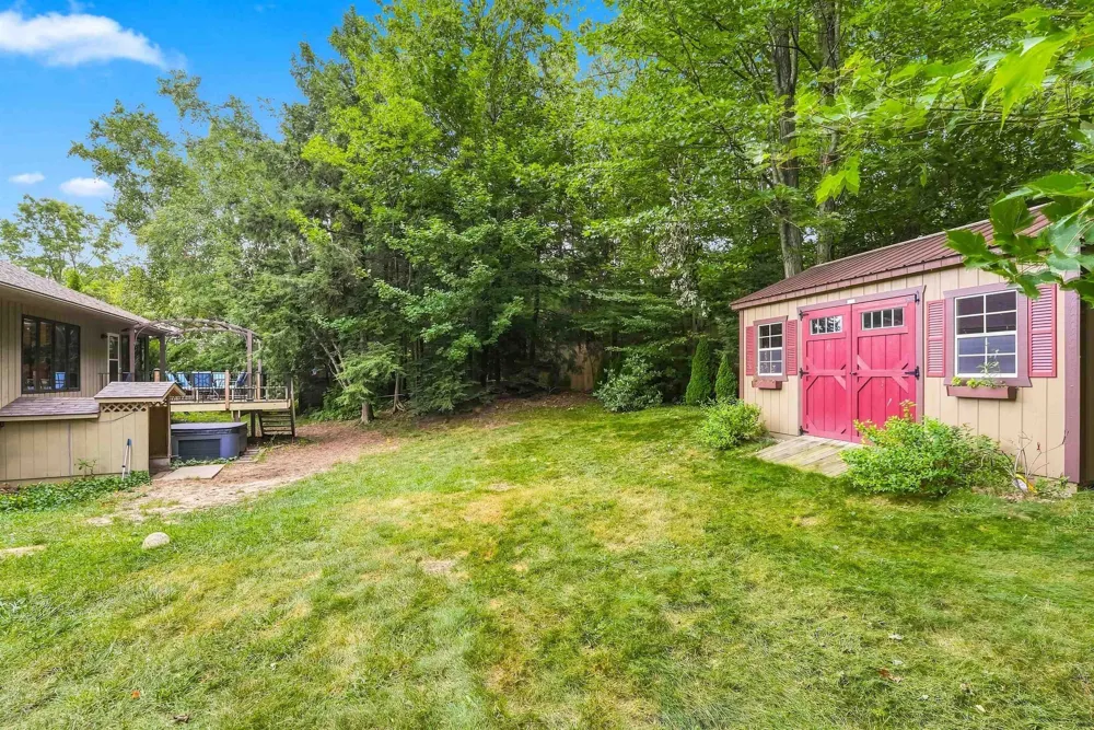 6831 E Harbor Drive Elk Rapids Township, MI 49629