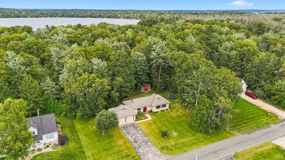 6831 E Harbor Drive Elk Rapids Township, MI 49629
