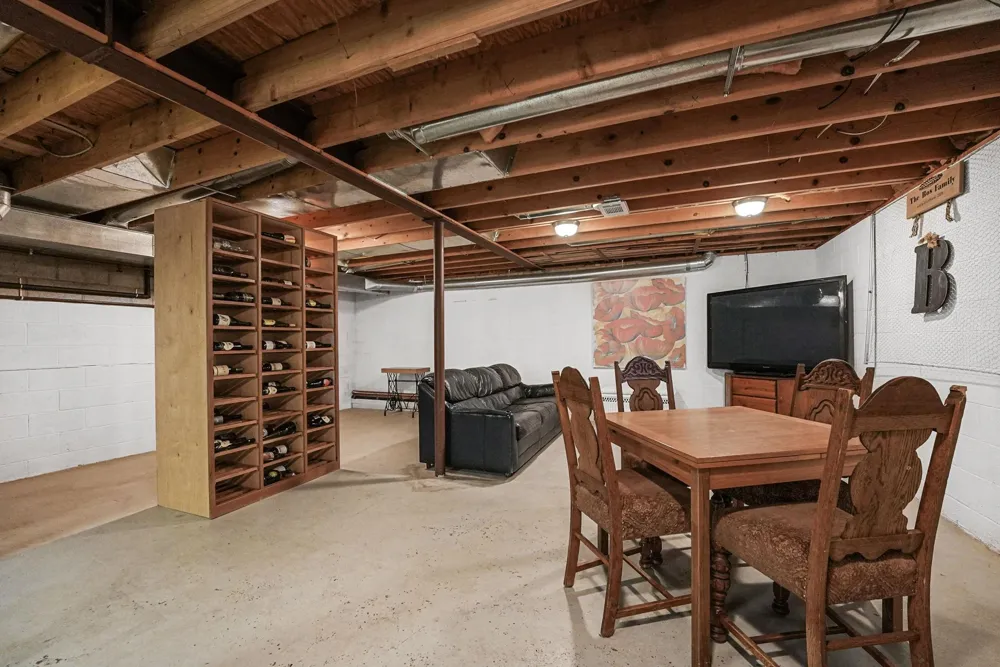 6831 E Harbor Drive Elk Rapids Township, MI 49629