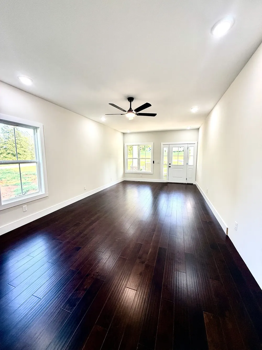 114 Honeysuckle Ln Sparta, TN 38583